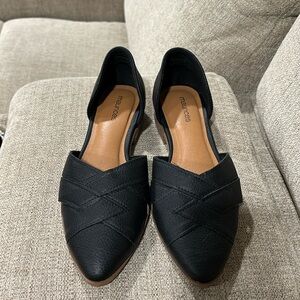 Maurice’s women’s black flats. Size 6.